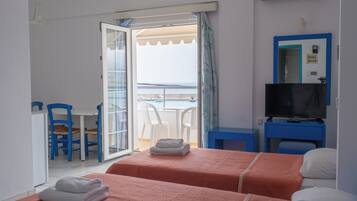 Studio, 2 Single Beds, Sea View