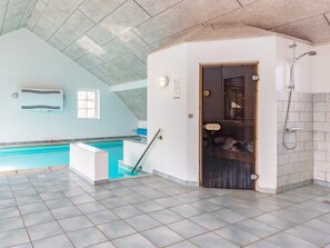 Pool - 10 Person Holiday Home in Blavand (Blavand)