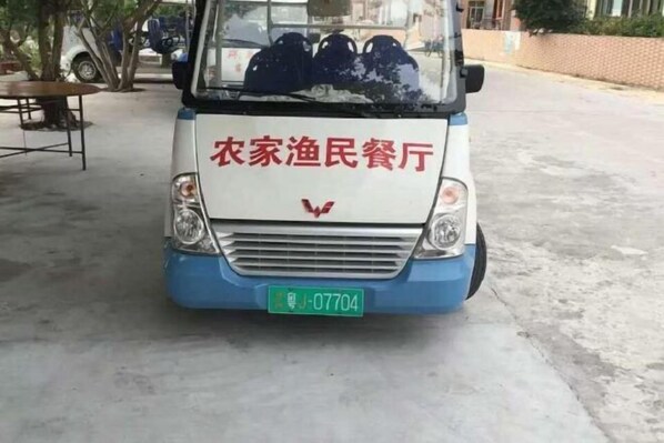 Property grounds - Tinghai Yushu Hotel (Taishan)