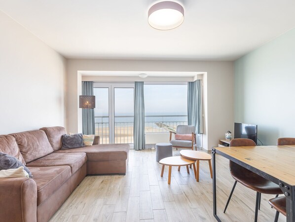 Apartment | Living area