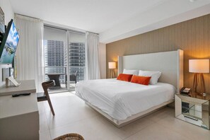 1 chambre, bureau, fer et planche à repasser, Wi-Fi