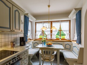 Apartment | Eigene Küche | Ofen, Wasserkocher, Toaster