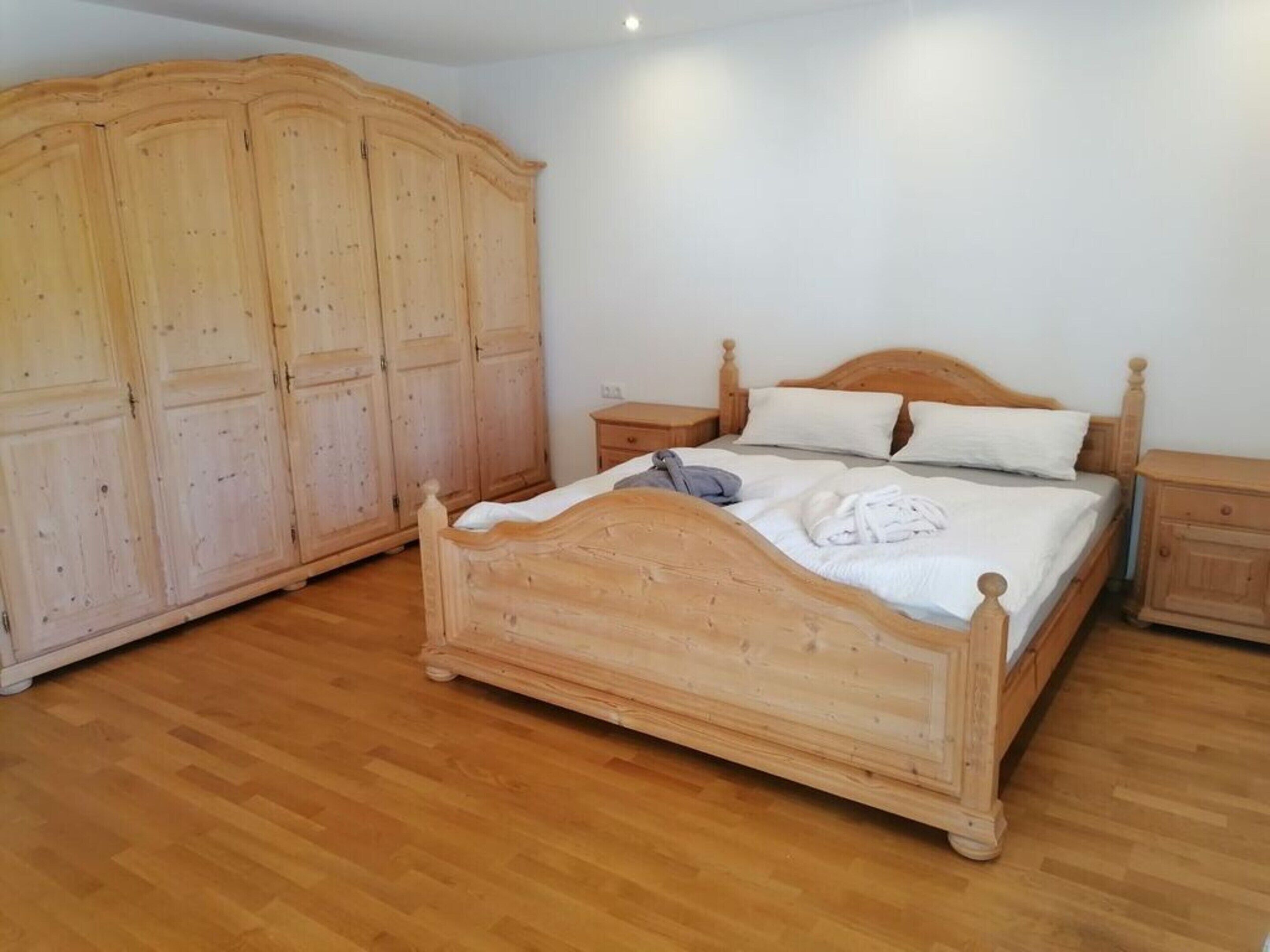 Cottage | 3 bedrooms, individually furnished