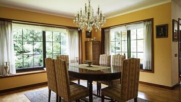 House | Dining