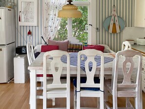 House | Dining - 4 Star Holiday Home in NYE (Nye)