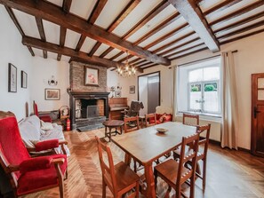 House | Dining