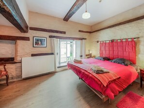 บ้านพัก | 5 ห้องนอน, ตกแต่งพิเศษโดยเฉพาะ