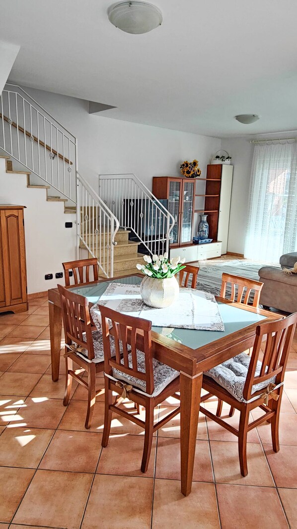 Dining - 3 Bedroom Villa in Fregene (Fregene)