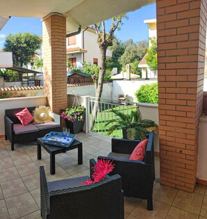 Terrace/patio - 3 Bedroom Villa in Fregene (Fregene)