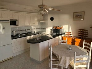 Apartment | Private kitchen | Oven - Apartment in the Arona los Cristianos (Arona)