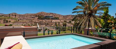 House | Pool