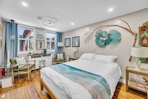 4 bedrooms, iron/ironing board, free WiFi, bed sheets