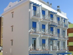 Exterior - Vibrant Apartment in Rimini With Balcony (Rimini)