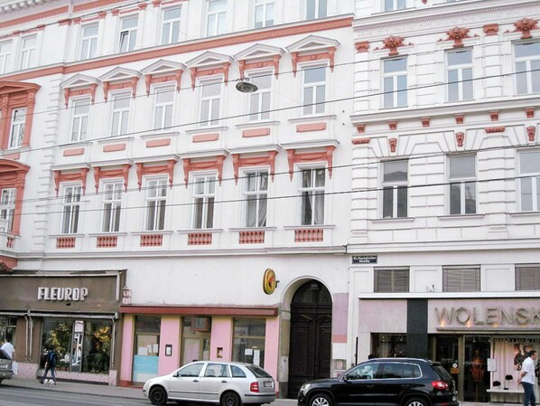 Exterior - Holiday Apartment Comfortable Vacation Home (Vienna)