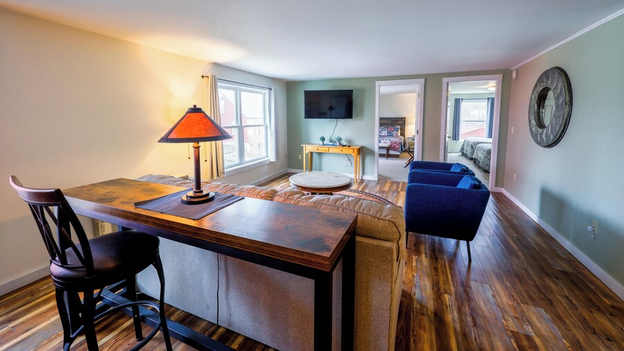 Downtown Greenville Spacious Apartment