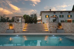 Pool - Villa Sunkiss: Luxury Farmhouse with Tuscan Flair at I Masi Winery (Montecarlo)