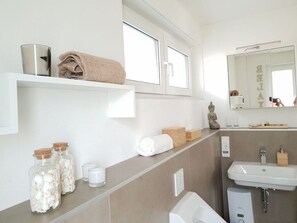 Bathroom - Holiday Apartment Saartal - Senta (Merzig)
