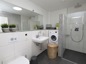 Apartment | Bathroom | Towels - Holiday Apartment Ponywiese (Ihlow)