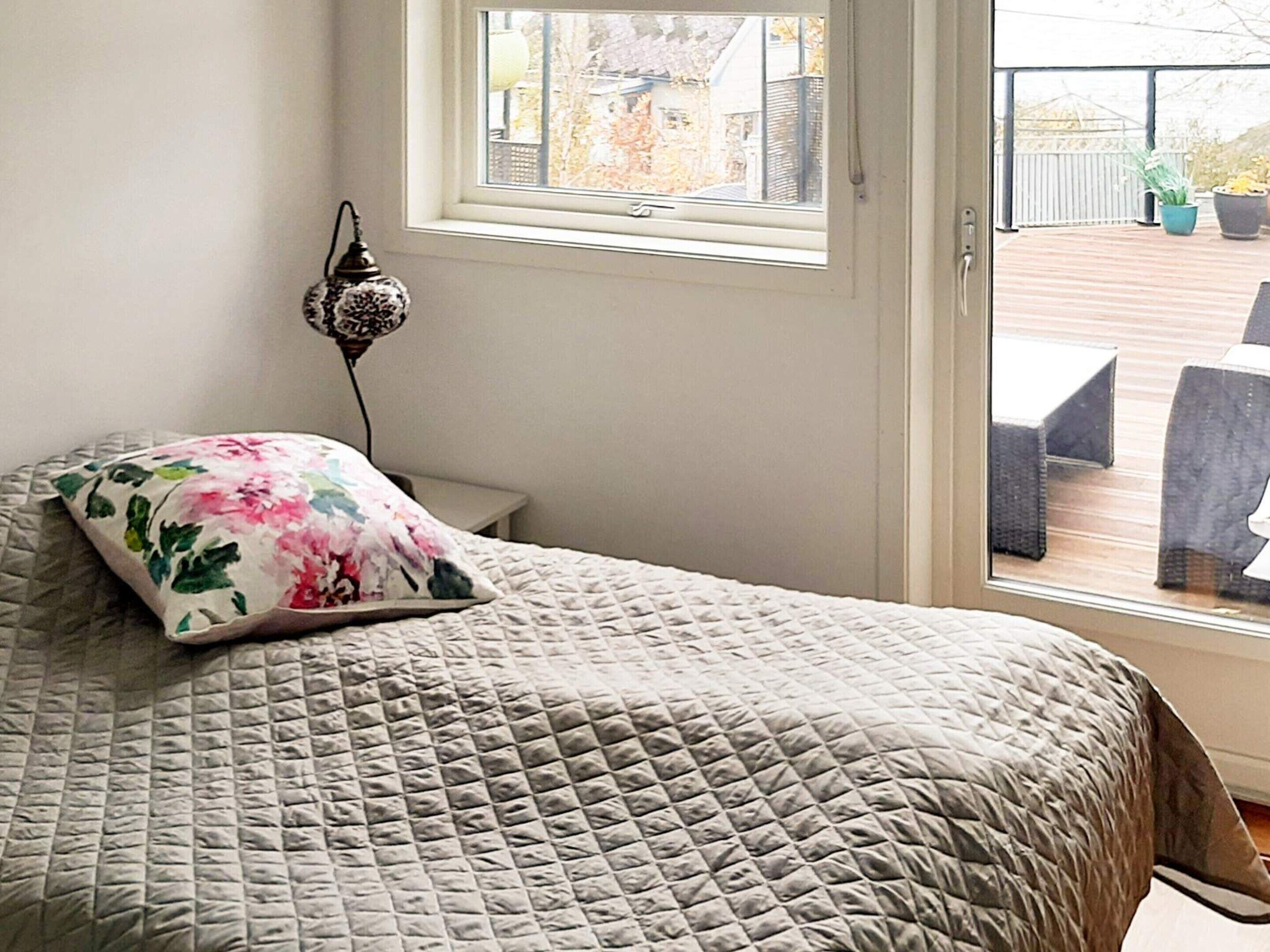 House | 4 bedrooms, individually furnished