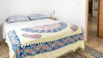 House | 2 bedrooms, bed sheets