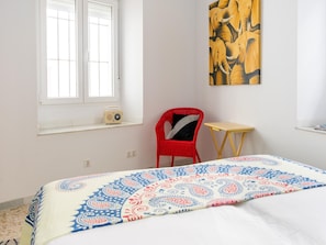 House | 2 bedrooms, bed sheets