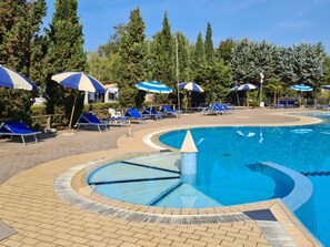 Tent | Pool