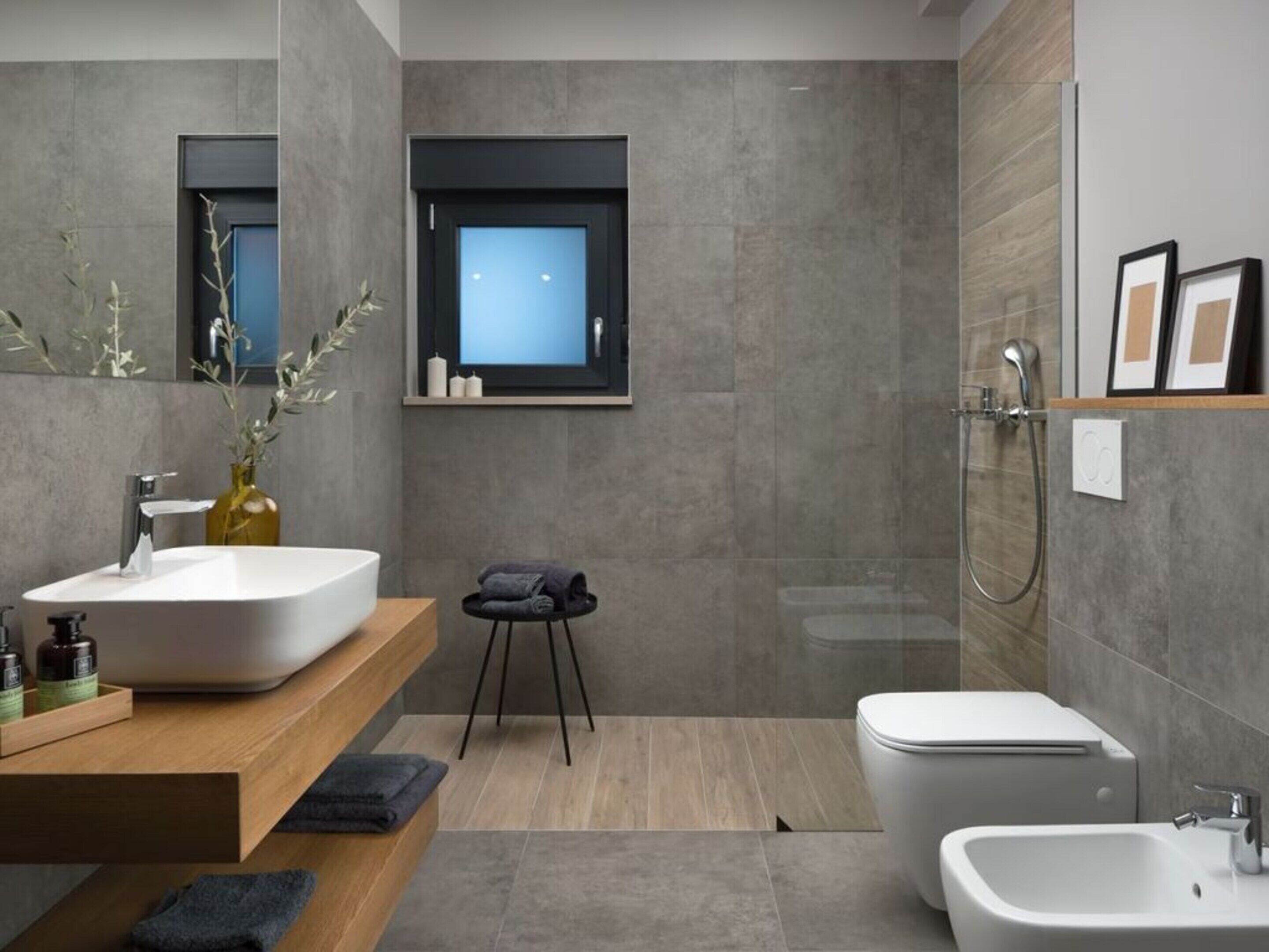Apartment | Bathroom | Towels