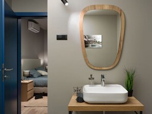 Apartment | Bathroom