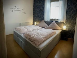 1 bedroom, individually furnished