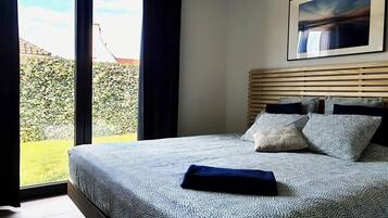 Villa | 3 bedrooms, individually furnished