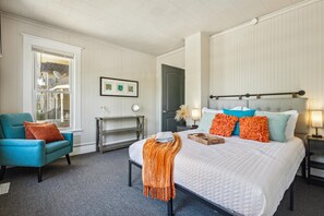 4 habitaciones, tabla de planchar con plancha y cuna de viaje 