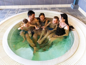 House | Pool - 14 Person Holiday Home on a Holiday Park in Blavand (Blavand)