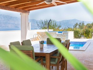 Dining - Villa Anabella - Four Bedroom Villa With Swimming Pool (Supetar)