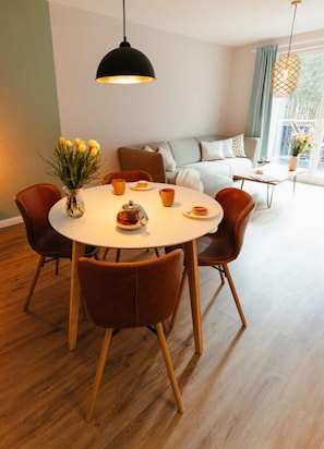 Dining - Tien Stuuv Comfortable Holiday Residence (Ratzeburg)