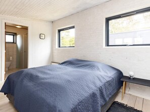 House - 6 Person Holiday Home in Vaeggerlose (Vaeggerlose)