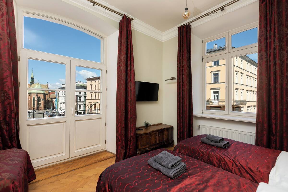 Familienapartment, Balkon, Stadtblick