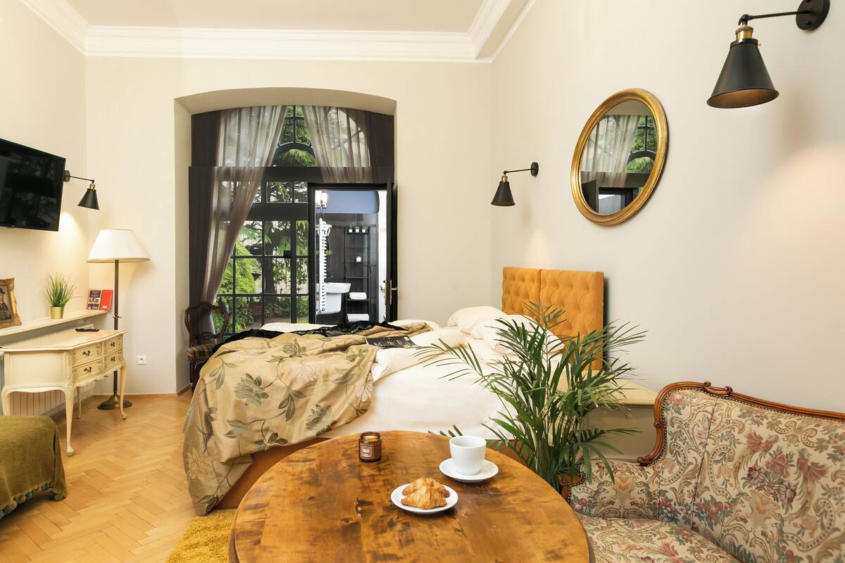 Superior-Studiosuite, Blick auf den Innenhof