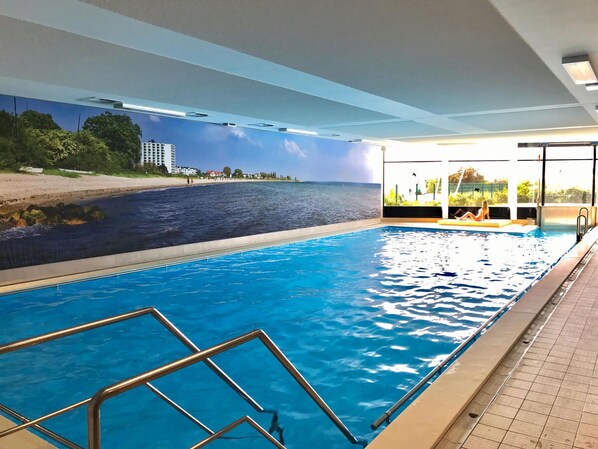 Outdoor pool - Lovely Apartment in Neustadt (Neustadt in Holstein)
