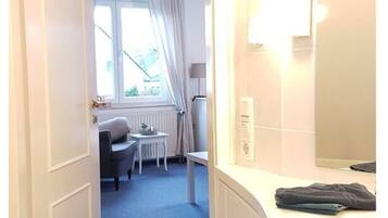 Apartment | Badezimmer