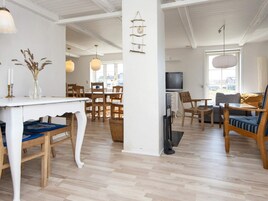 House | Dining