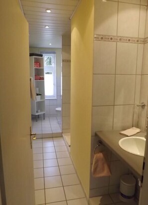 House | Bathroom - Country House Lautenthal on the Ground Floor (Langelsheim)