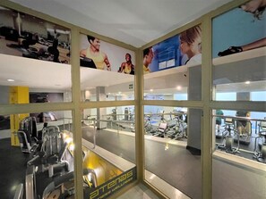 Fitness facility - Beachfront Apartment With Terrace (Benalmádena)