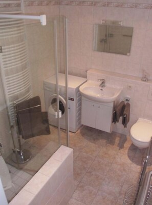 House | Bathroom
