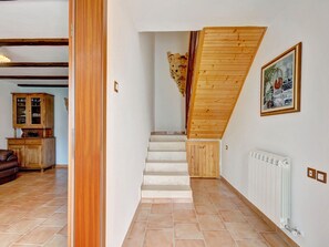 House | Reception - Apartment in Croatia Near the Coast (Marcana)