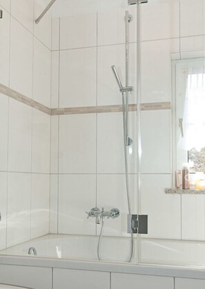 Apartment | Badezimmer | Handtücher