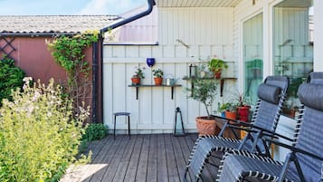 House | Terrace/patio