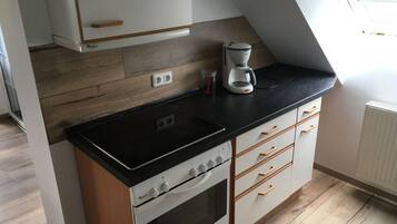 Apartment | Private kitchen | Oven