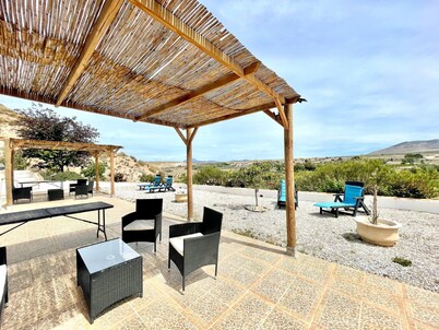 Cave House Nadieh With Pool and Facilities for PRM