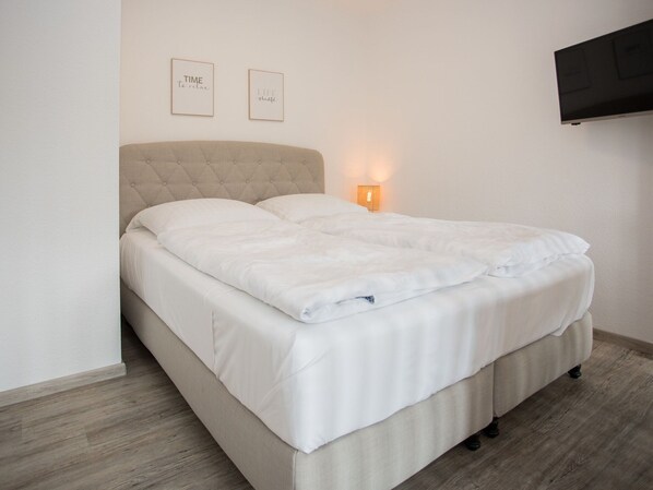 Huoneisto | 2 makuuhuonetta, yksilöllisesti kalustettu, vuodevaatteet