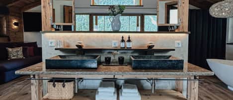 Chalet | Eigene Küche | Ofen, Wasserkocher, Toaster